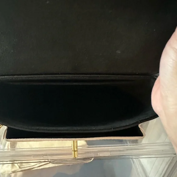 Louis Vuitton Elegant Black and Cream Crossbody - Picture 3 of 3